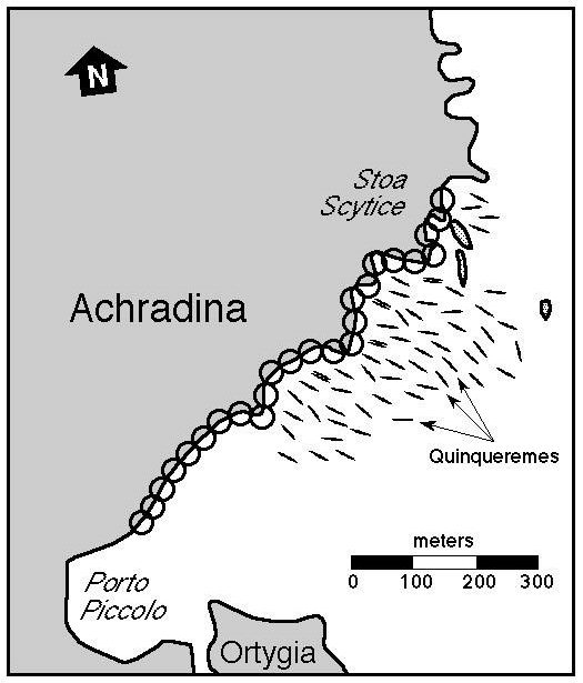 ΣΎΚΟ. 2 Χάρτης της ακτογραμμής των Συρακουσών, όπου στόλου Marcellus » επιτέθηκαν. Οι κύκλοι αντιπροσωπεύουν τις περιοχές του προτεινόμενου είκοσι πέντε Σίδερο Χέρια που προστατεύονται από το τέντωμα 900-μετρητή της τείχος. Επίσης, παρουσιάζονται είναι τα εξήντα quinqueremes που αποτελούσαν το Ρωμαϊκό στόλο.